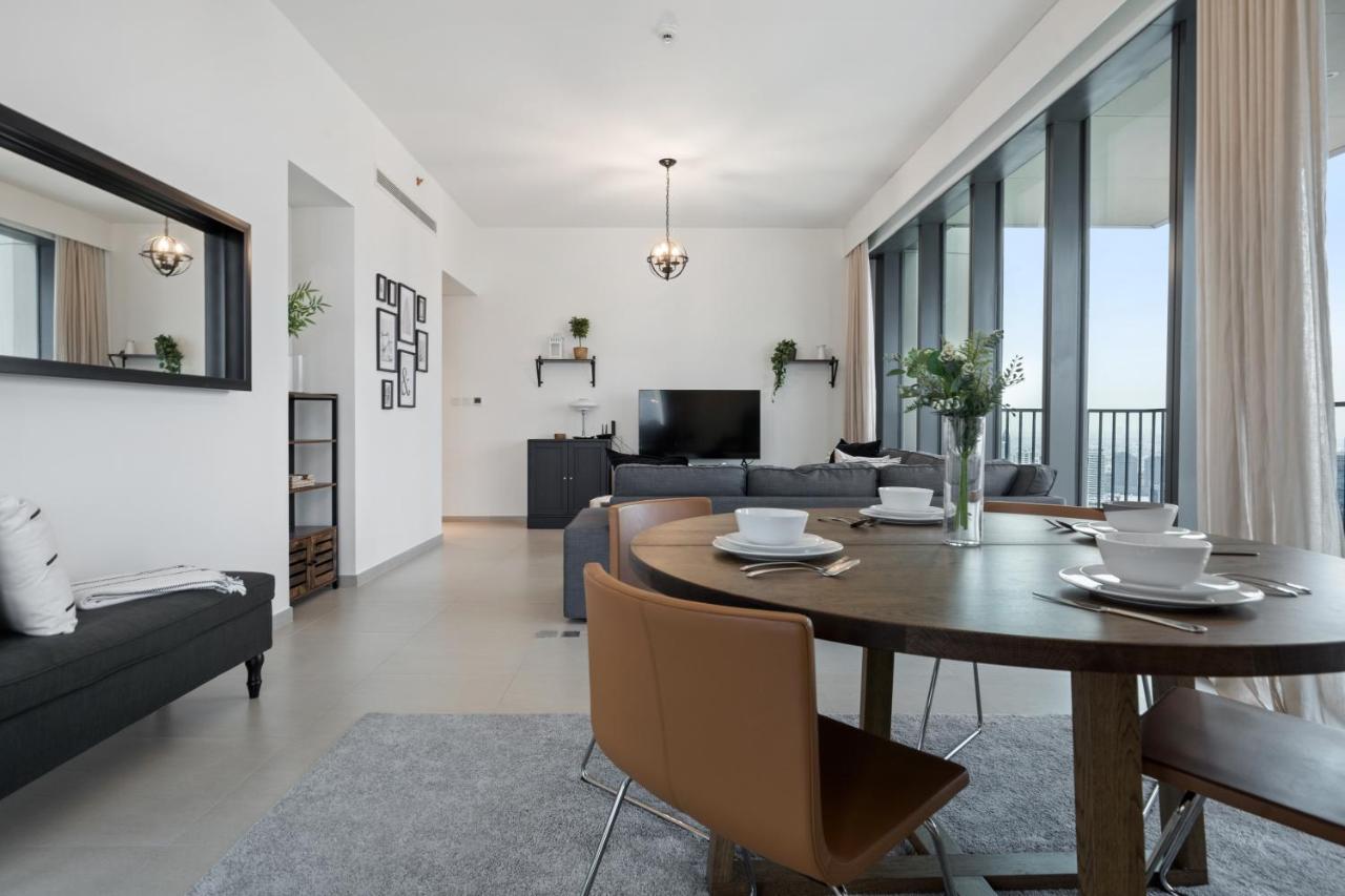 Breathtaking City Views From Dt Apt With Terrace Dubai Exteriör bild